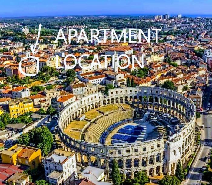 Pula Center Arena Belvedere Apartments And Rooms Exteriör bild